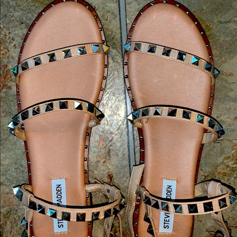 BRAND NEW Steve Madden Studded Sandals